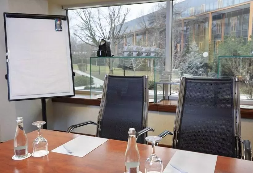 Hotel Crowne Plaza Bucharest By Ihg