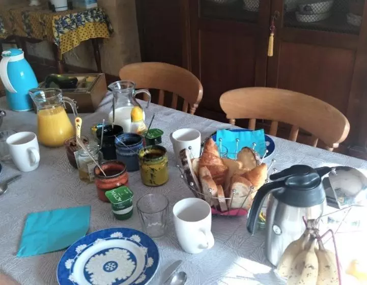 تختخواب و صبحانه La Petite Madeleine