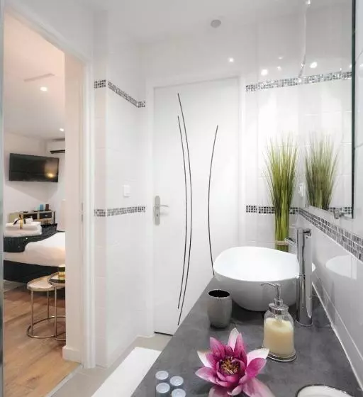 ベッドアンドブレックファースト La Villa Des Sens