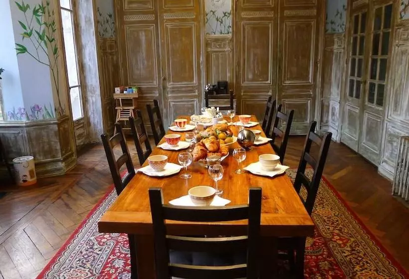 ベッドアンドブレックファースト Le Manoir