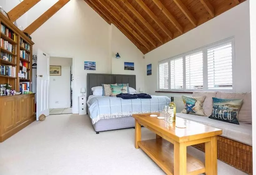 Aamiaismajoitus (B&B) Linden House