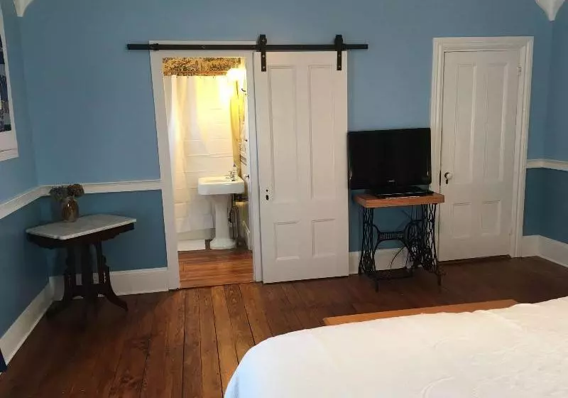 Aamiaismajoitus (B&B) The Nightfall Inn