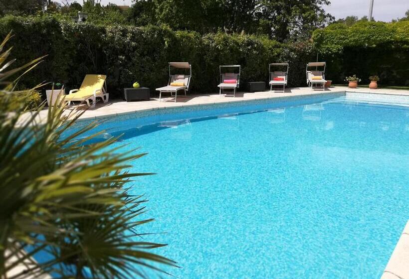 فندق Hôtel Le Castellan