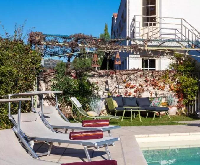 Hotelli Hôtel Le Castellan