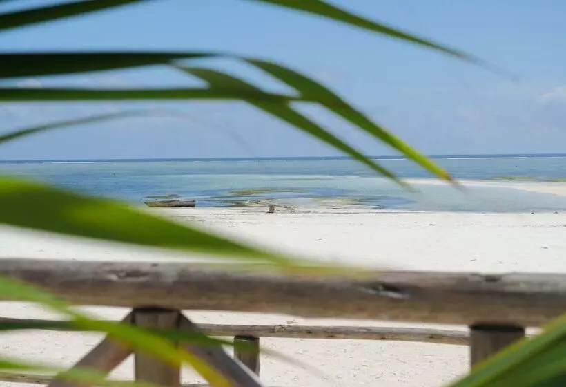 Hotelli Isla Bonita Zanzibar Beach Resort