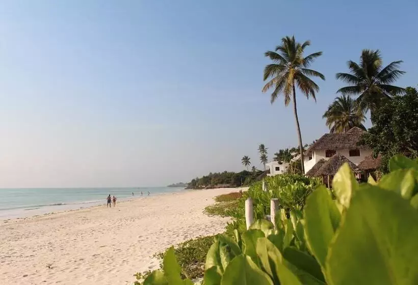 Hotelli Isla Bonita Zanzibar Beach Resort