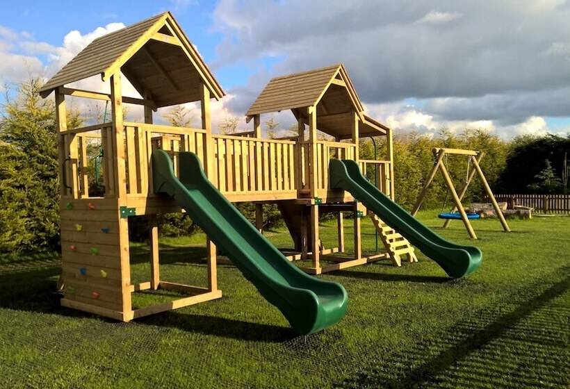 هتل King S Lynn Caravan & Camping Park