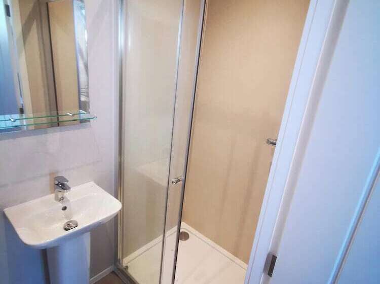 هتل King S Lynn Caravan & Camping Park