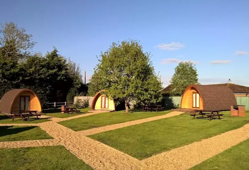 Hotelli King S Lynn Caravan & Camping Park