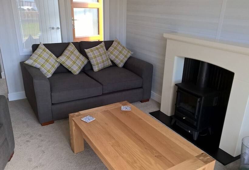 هتل King S Lynn Caravan & Camping Park