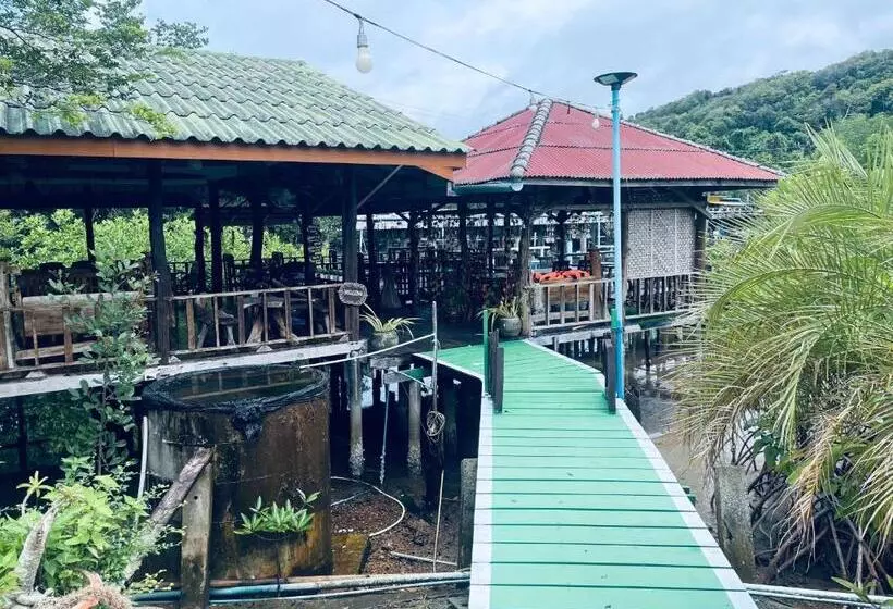 ホテル Markhouse Bungalow Ko Kut