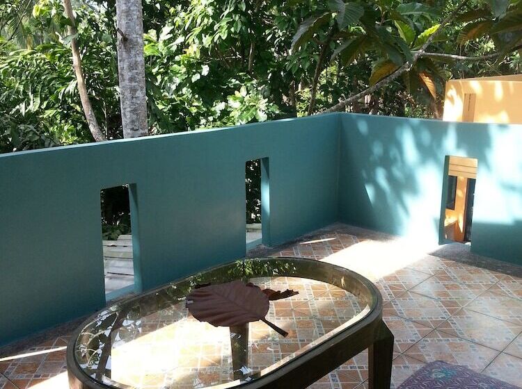 Pansiyon The Tree Madauwan