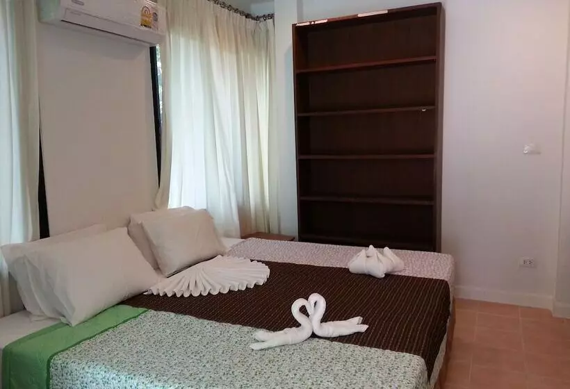 ペンション The Tree Madauwan