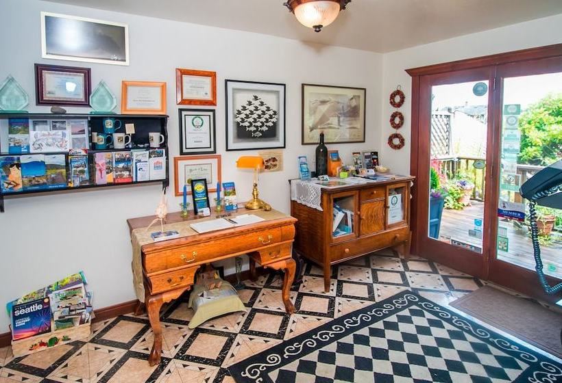 Boreas Bed & Breakfast Inn