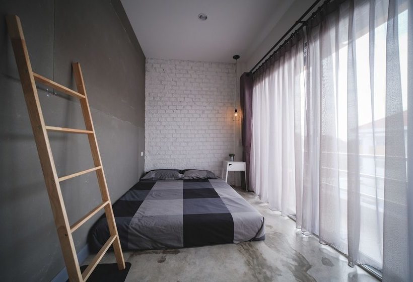 Fun Dee Hostel And Cafe' Ayutthaya