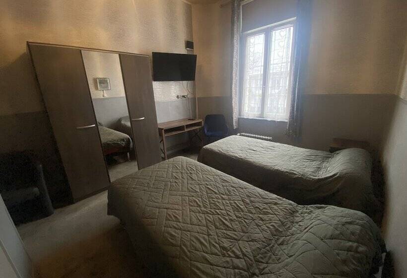 בית מלון כפרי De La Gare