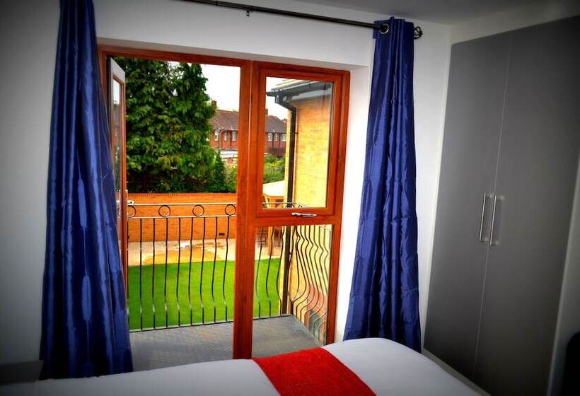 Hotel Heathrow Traveller B&b