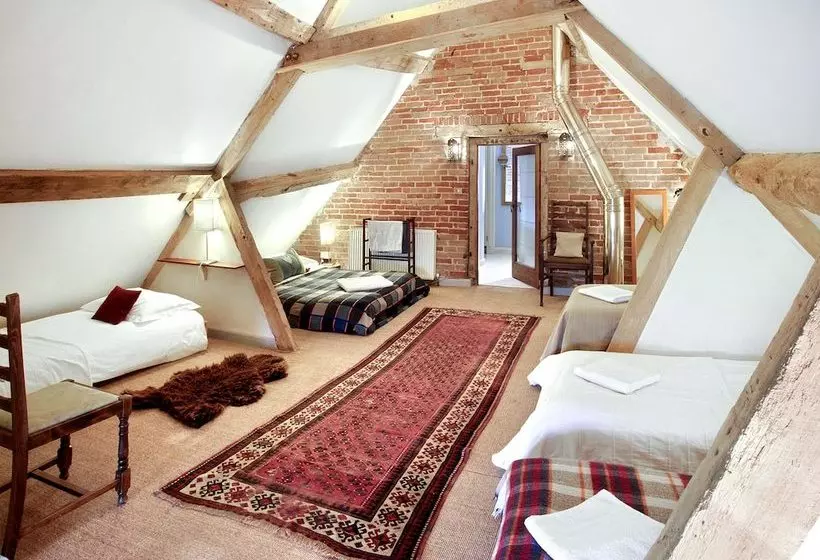 هتل روستایی Talton Lodge Kitchen Garden &  Barn