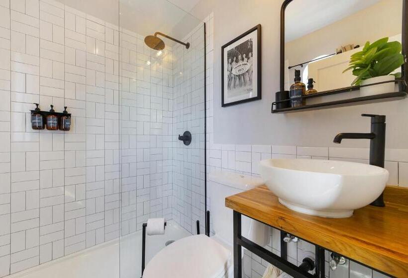 Tower Hotel Little Havana