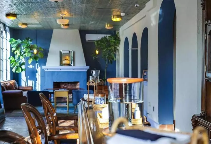 Tower Hotel Little Havana