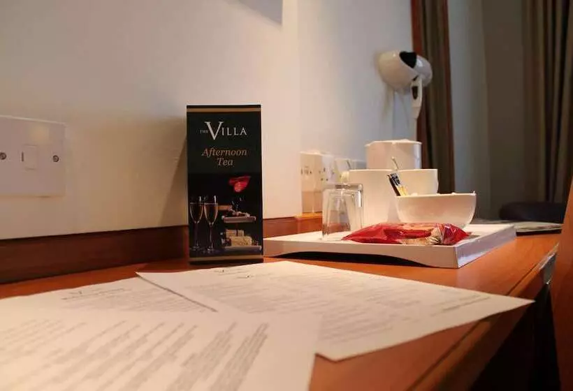 ホテル The Villa Express