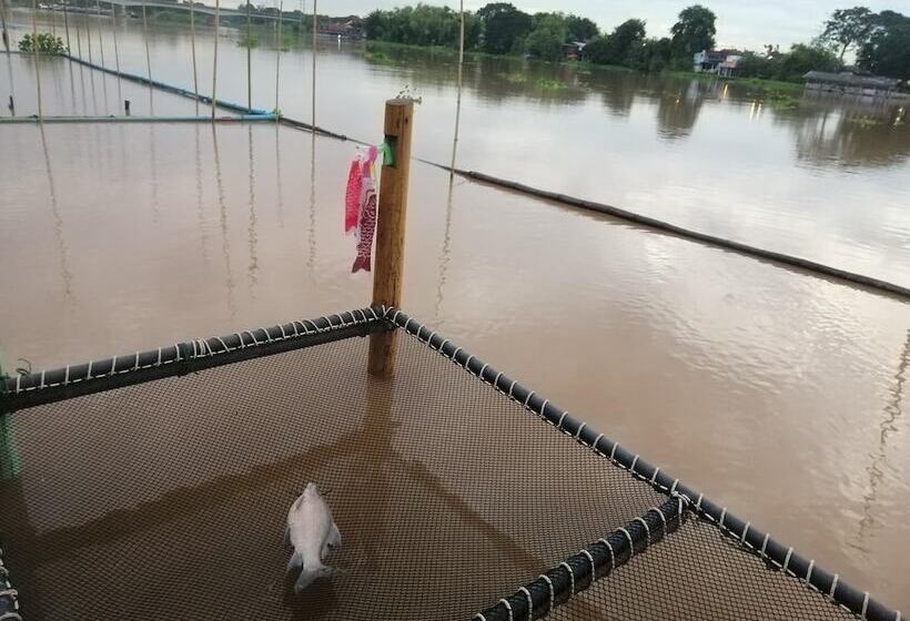 Lom Choi Home Stay Ayutthaya Hostel