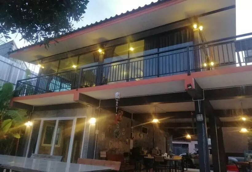 Lom Choi Home Stay Ayutthaya   Hostel