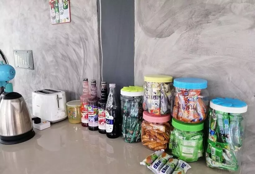 Lom Choi Home Stay Ayutthaya   Hostel