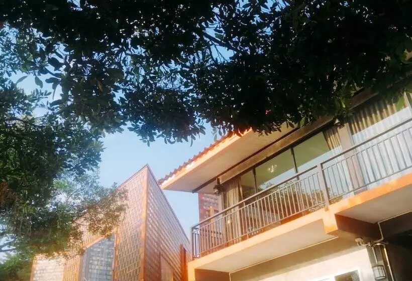 Lom Choi Home Stay Ayutthaya   Hostel