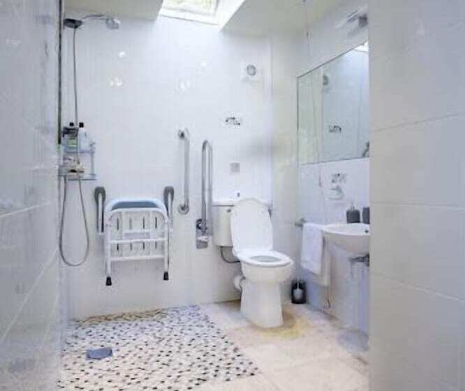 پانسیون Iffin Farmhouse