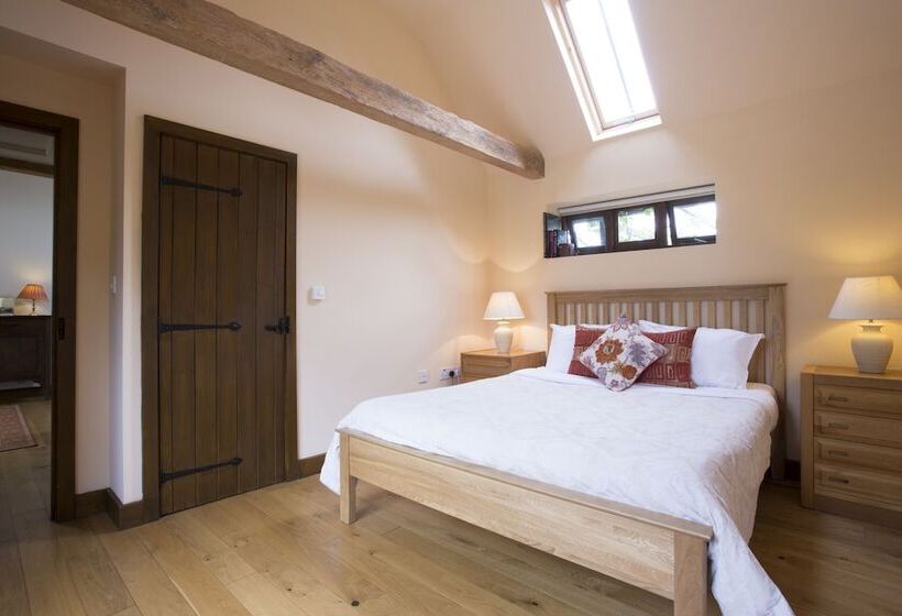 پانسیون Iffin Farmhouse