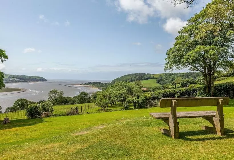 Majatalo Mansion House Llansteffan