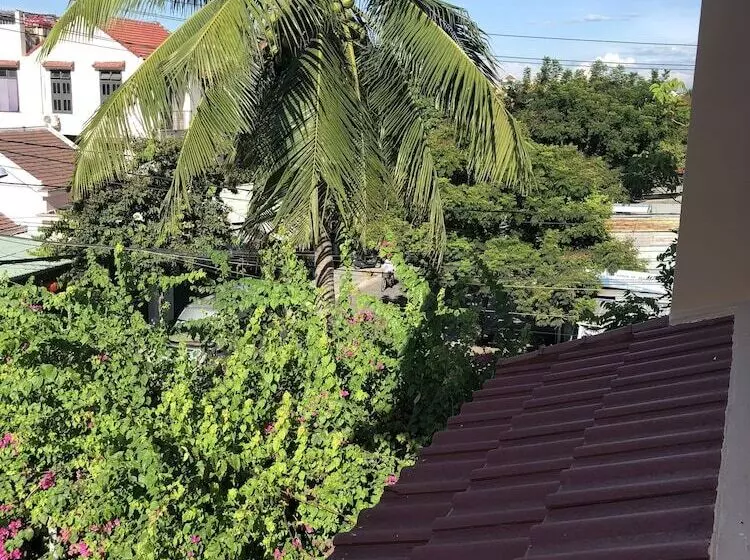 پانسیون Three Palms Homestay