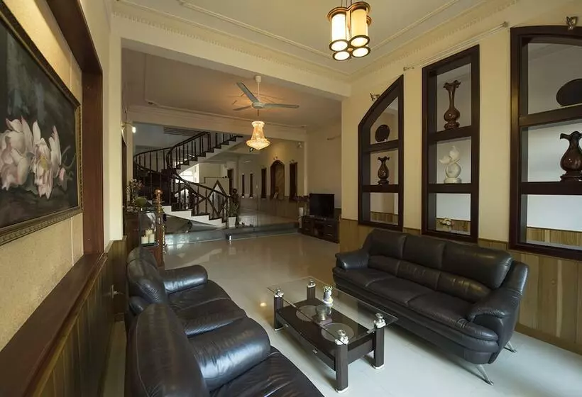 پانسیون Three Palms Homestay