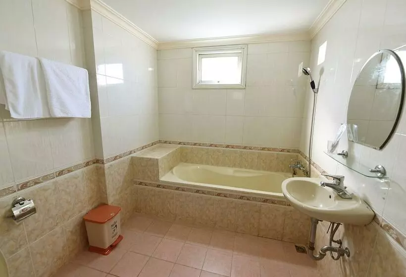 پانسیون Three Palms Homestay