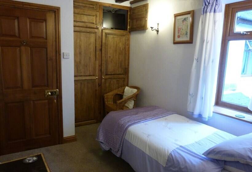 Bed and Breakfast Fedw Farm