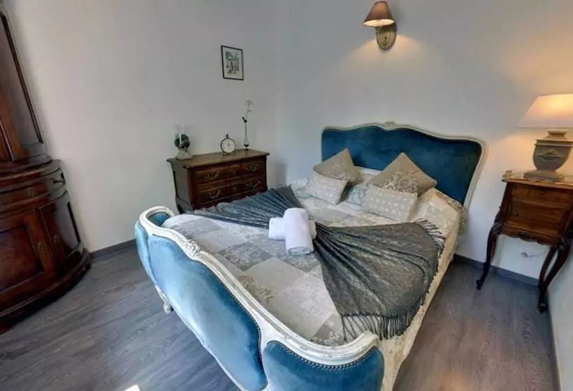 ベッドアンドブレックファースト Le Mas Des 5 Fontaines. Chambres D Hôtes