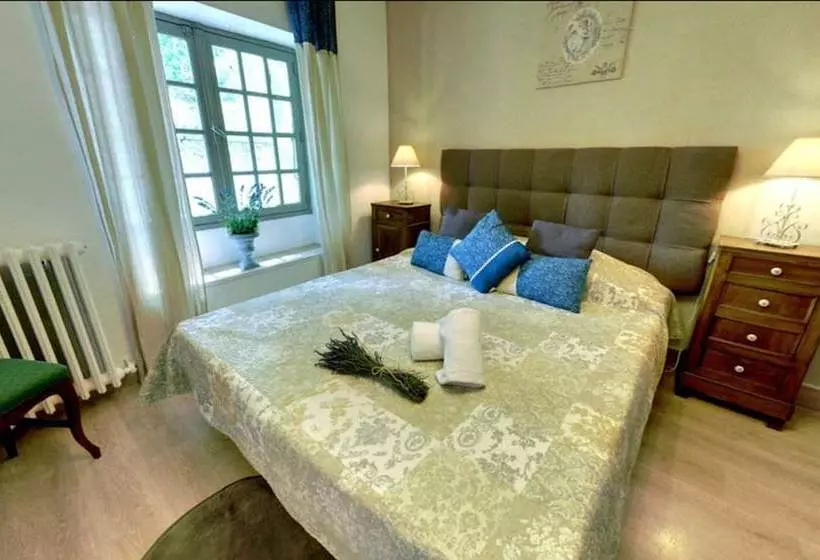 ベッドアンドブレックファースト Le Mas Des 5 Fontaines. Chambres D Hôtes