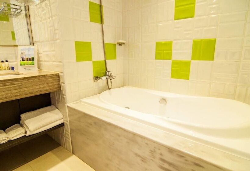 تختخواب و صبحانه Siangge Chuanfan Rock Resort