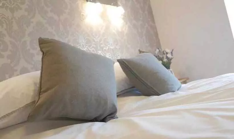 簡易ホテル Manor House Hotel And Restaurant