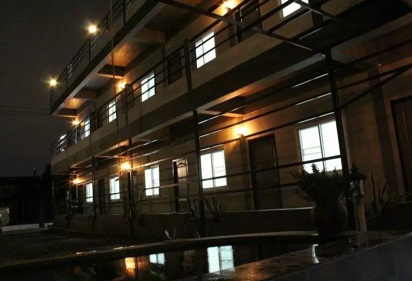 هتل Calmposhtel