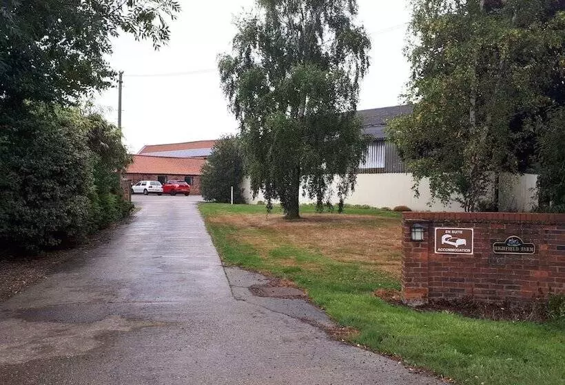 Majatalo Highfield Farm