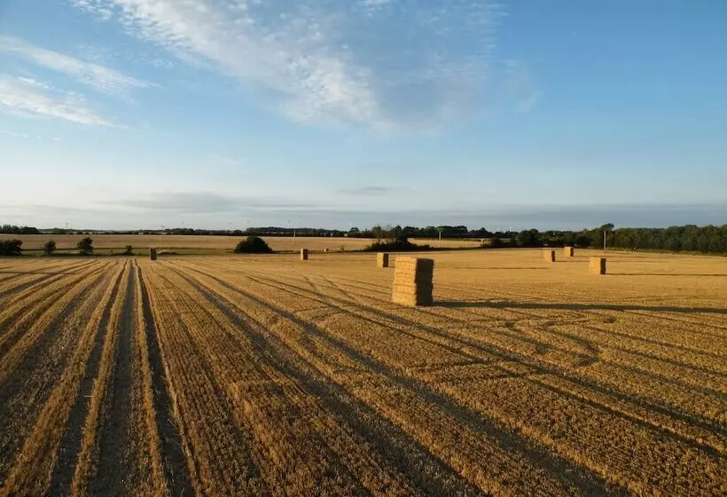 Majatalo Highfield Farm