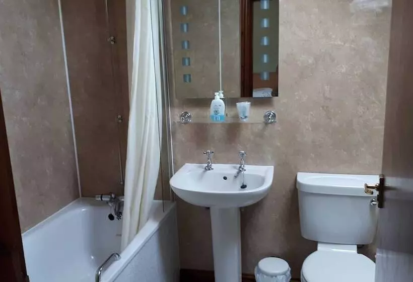 Majatalo Highfield Farm