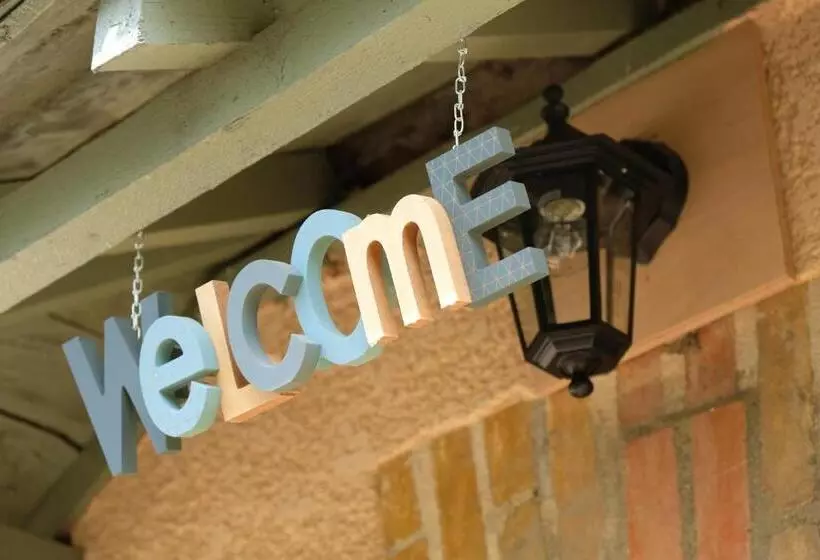 ペンション La Maison Des Vignes