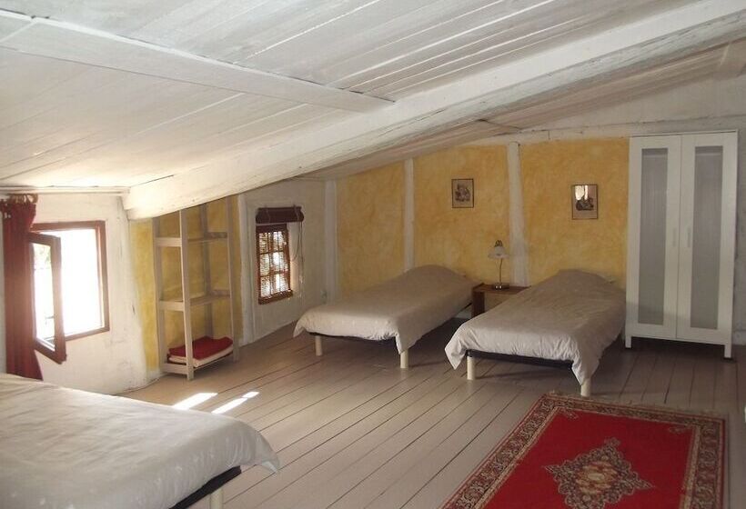 مبيت وإفطار Au Brabo