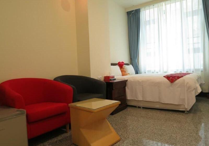 تختخواب و صبحانه Sun Moon Lake Crown Yu