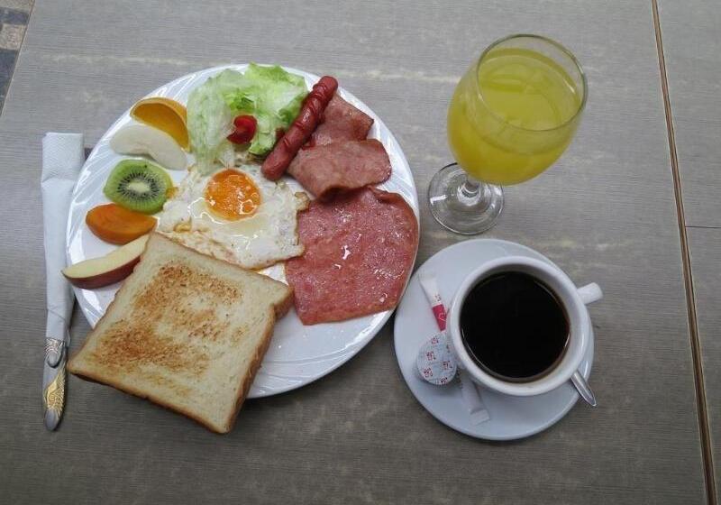 تختخواب و صبحانه Sun Moon Lake Crown Yu