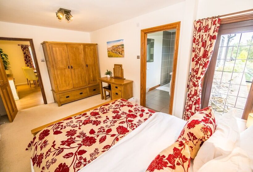 Covehurst Bay Holiday Cottages