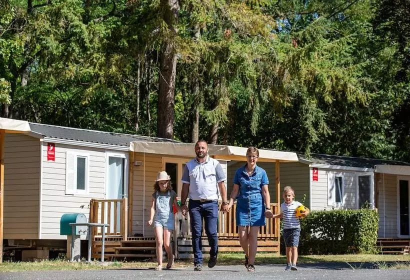 هتل Camping De Bourges